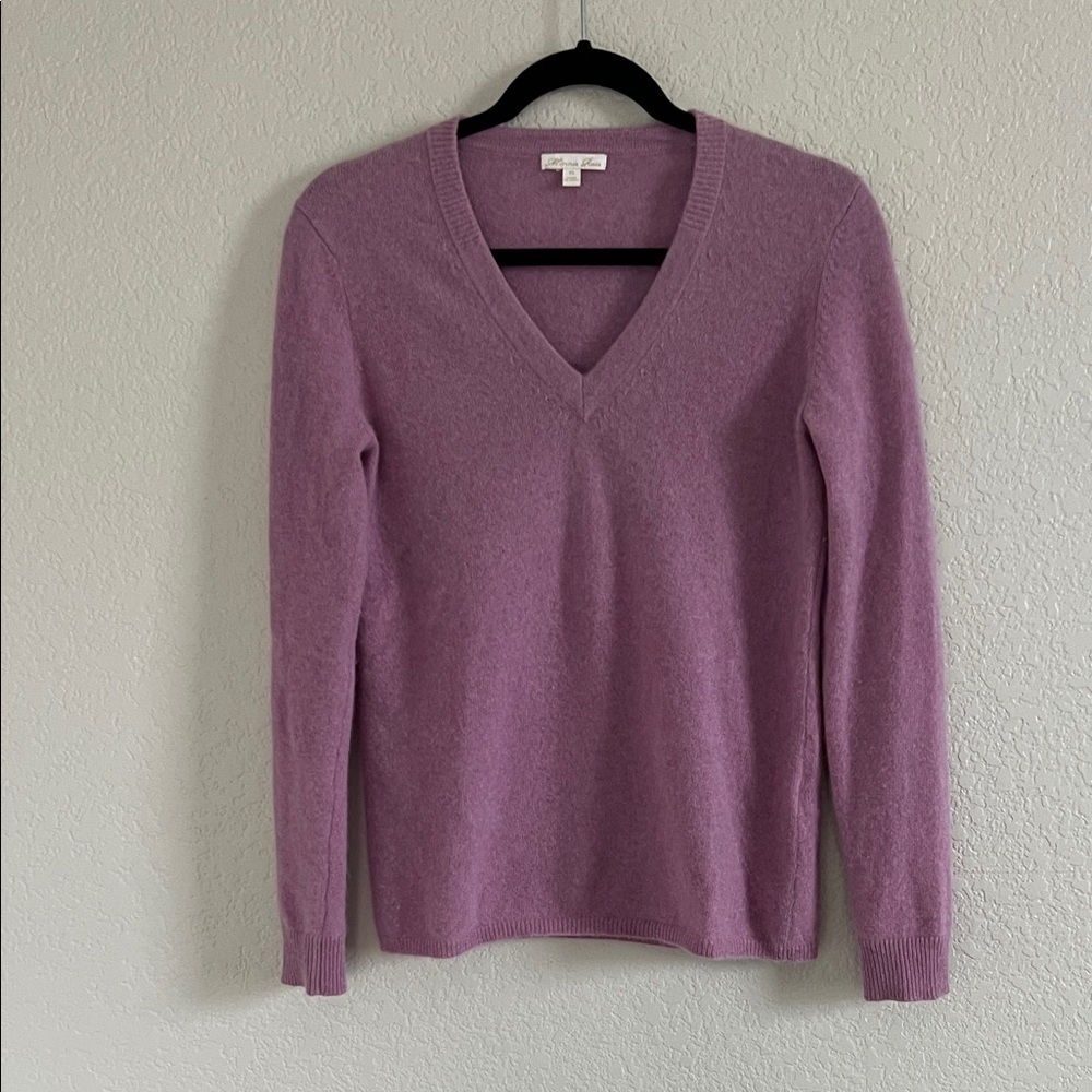 Minnie Rose 100% CashmereV Neck Sweater. Size XS
